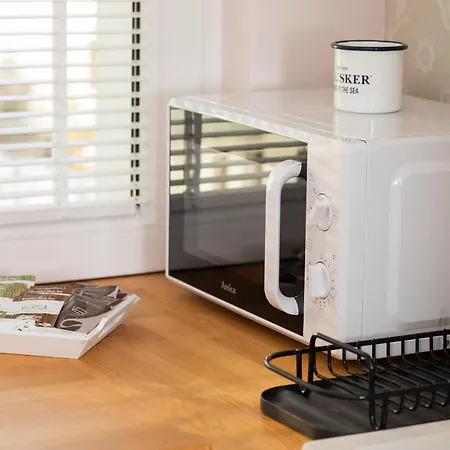 Apartament Cozy Pastel Two Bedroom In By Renters *