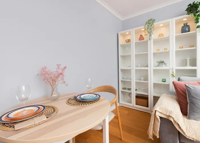 Cozy Pastel Two Bedroom In By Renters Lägenhet Gdynia